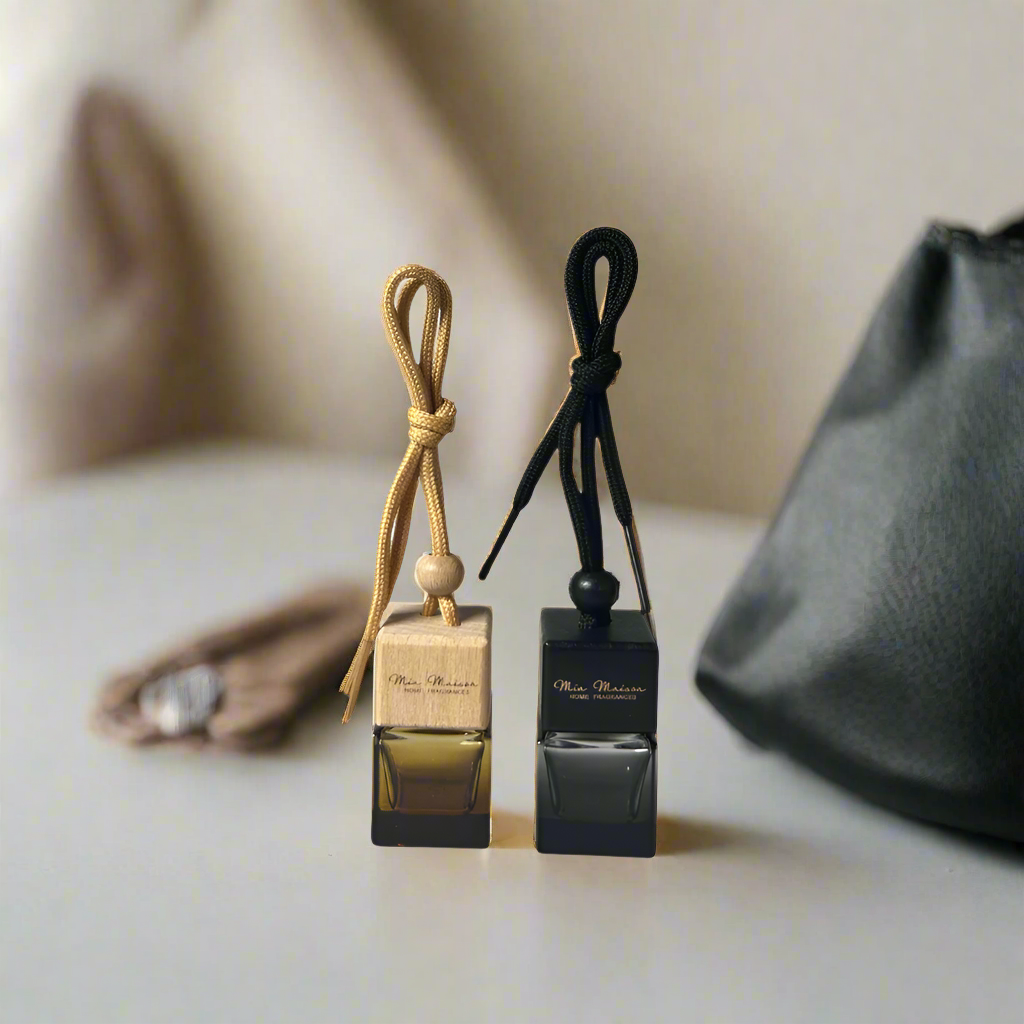 Hanging Luxury Diffuser - Black & Amber