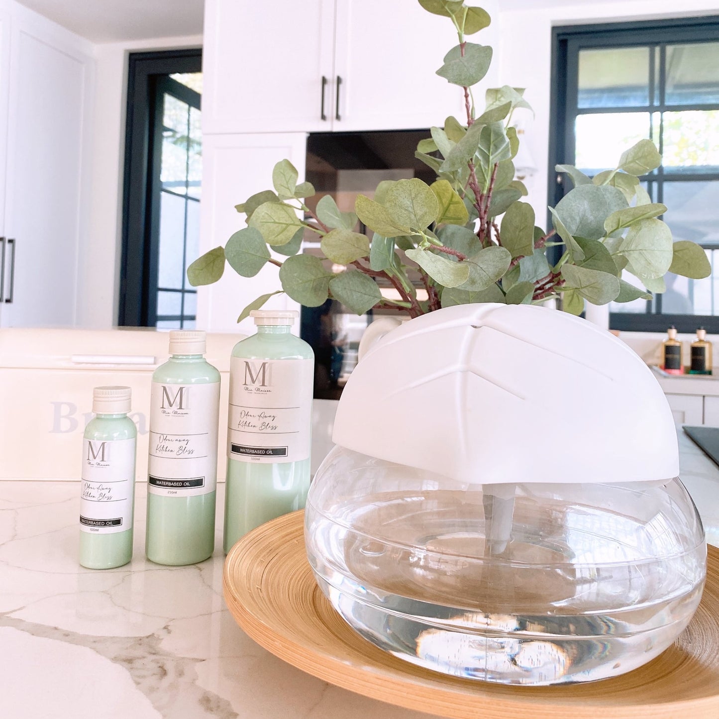 Leaf Air Purifier and Scent Diffuser - Up to 20sqm coverage (Waterbased Oil)